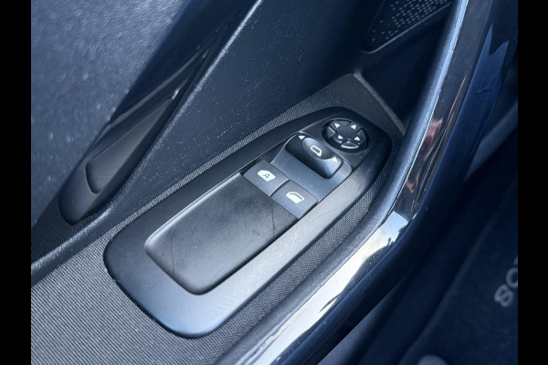 Peugeot 208 1.2 PureTech Blue Lion Navi,Airco,Cruise,PDC,Apple Carplay,N.A.P,5 Deurs,APK tot 05-2026