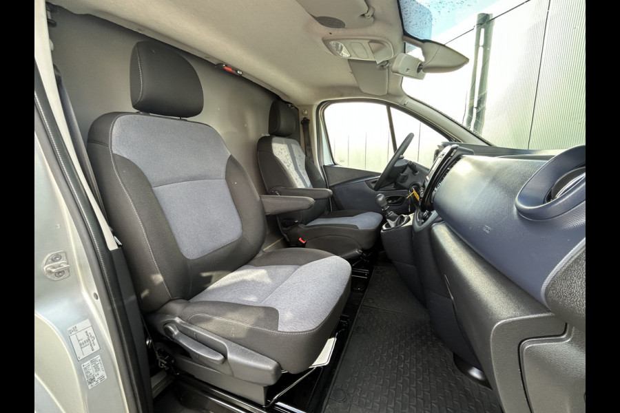 Opel Vivaro 1.6 CDTI 126 PK / L1H1 / 1e EIG. / TREKHAAK / ACHTERKLEP / AIRCO / CRUISE / NAVI / CAMERA / BLUETOOTH