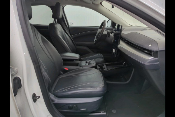 Ford Mustang Mach-E Aut. 75 kWh | Panorama | Leder | Navi | B&O Sound | 360 Camera |