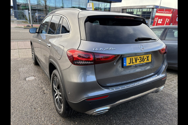 Mercedes-Benz GLA 250 e Progressive