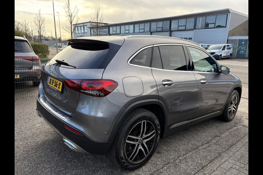 Mercedes-Benz GLA 250 e Progressive