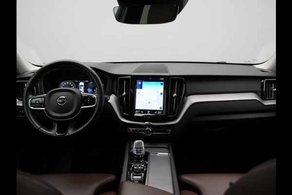 Volvo XC60 T8 Twin Engine AWD Inscription Plug In Hybrid 391pk Dealer O.H. PHEV | Trekhaak Af Fabriek | Panodak | Adaptive Cruise | Camera | Harman & Kardon | Lederen Sportstoelen Memory & Verwarmd | 19"L.M | Apple Carplay | Blis | Navigatie | DAB |