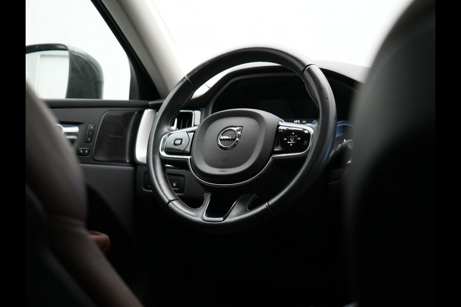 Volvo XC60 T8 Twin Engine AWD Inscription Plug In Hybrid 391pk Dealer O.H. PHEV | Trekhaak Af Fabriek | Panodak | Adaptive Cruise | Camera | Harman & Kardon | Lederen Sportstoelen Memory & Verwarmd | 19"L.M | Apple Carplay | Blis | Navigatie | DAB |
