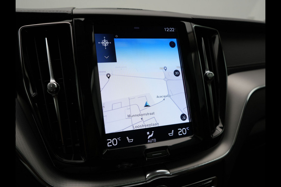 Volvo XC60 T8 Twin Engine AWD Inscription Plug In Hybrid 391pk Dealer O.H. PHEV | Trekhaak Af Fabriek | Panodak | Adaptive Cruise | Camera | Harman & Kardon | Lederen Sportstoelen Memory & Verwarmd | 19"L.M | Apple Carplay | Blis | Navigatie | DAB |