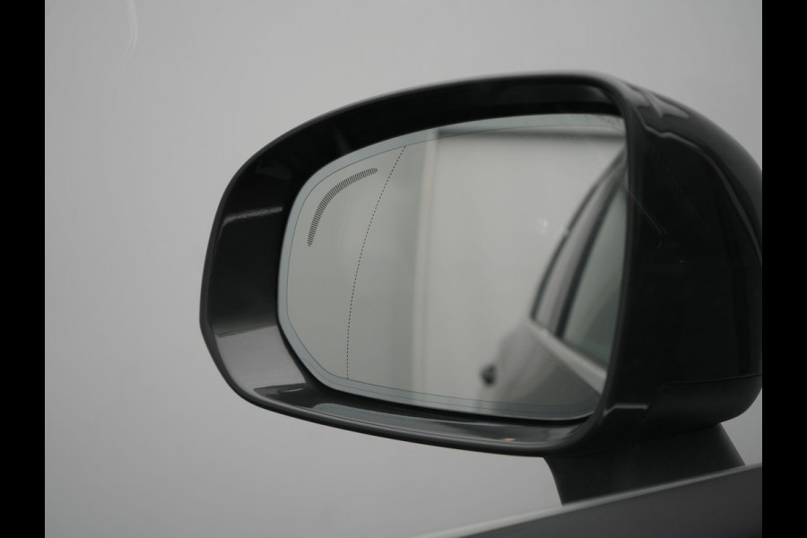 Volvo XC60 T8 Twin Engine AWD Inscription Plug In Hybrid 391pk Dealer O.H. PHEV | Trekhaak Af Fabriek | Panodak | Adaptive Cruise | Camera | Harman & Kardon | Lederen Sportstoelen Memory & Verwarmd | 19"L.M | Apple Carplay | Blis | Navigatie | DAB |