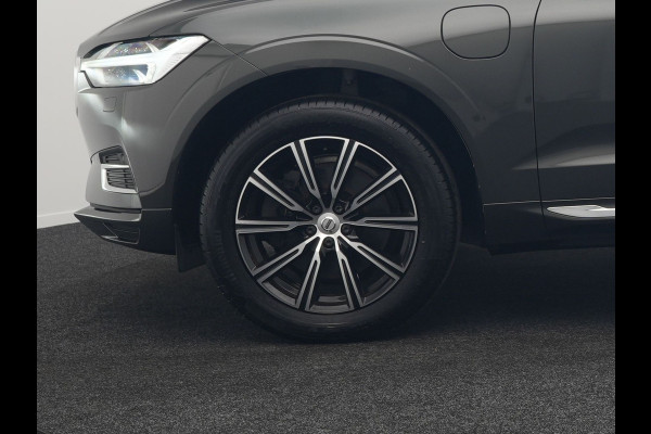 Volvo XC60 T8 Twin Engine AWD Inscription Plug In Hybrid 391pk Dealer O.H. PHEV | Trekhaak Af Fabriek | Panodak | Adaptive Cruise | Camera | Harman & Kardon | Lederen Sportstoelen Memory & Verwarmd | 19"L.M | Apple Carplay | Blis | Navigatie | DAB |