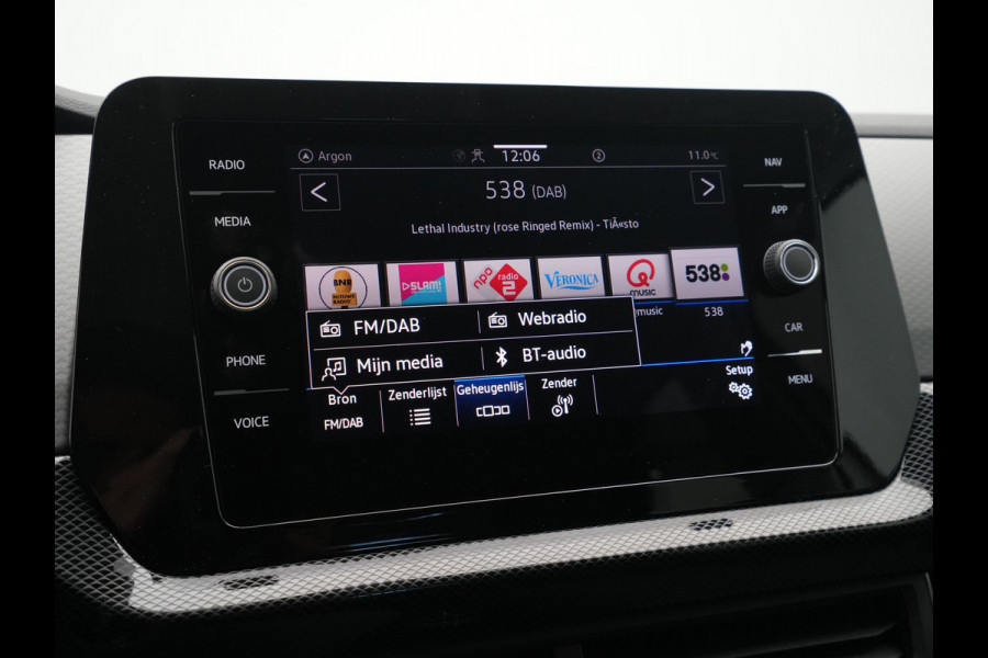 Volkswagen T-Cross 1.0 TSI 115pk DSG Life Edition Navi via App Camera Keyless Stoelverwarming Acc 267