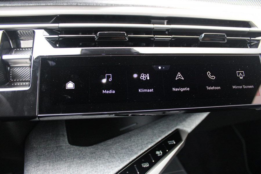 Peugeot E-3008 GT 325PK LAUNCH EDITION DUAL MOTOR 73KWH | PANORAMISCH SCHUIF / KANTELDAK | PREMIUM HIFI FOCAL | LEDEREN BEKLEDING NAPPA | ELEKTRISCH VERSTELBARE VOOR STOELEN, MET GEHEUGENFUNCTIE OP BESTUURDERSSTOEL | STOEL VERWARMING | STOEL MASAGE | STOEL VENTILATIE | ACHTERBANK VERWARMING | STUUR VERWARMING | WARMTE POMP | ALARM SYSTEEM | DRAADLOOS APPLE CARPLAY / ANDROID AUTO | DRAADLOZE TELEFOONLADER | VISIOPARK 360° HD CAMERA'S | DRIVE ASSIST 2.0 SEMI-AUTONOOMRIJDEN |