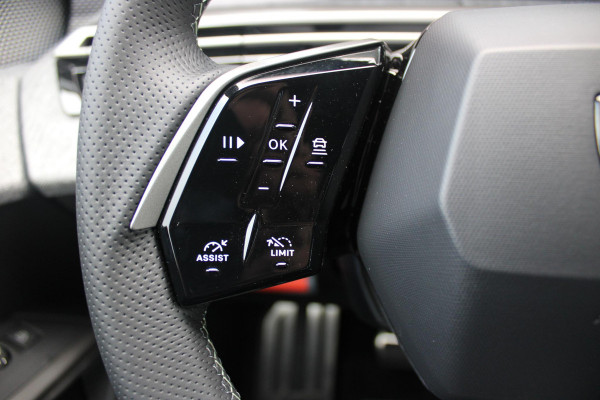 Peugeot E-3008 GT 325PK LAUNCH EDITION DUAL MOTOR 73KWH | PANORAMISCH SCHUIF / KANTELDAK | PREMIUM HIFI FOCAL | LEDEREN BEKLEDING NAPPA | ELEKTRISCH VERSTELBARE VOOR STOELEN, MET GEHEUGENFUNCTIE OP BESTUURDERSSTOEL | STOEL VERWARMING | STOEL MASAGE | STOEL VENTILATIE | ACHTERBANK VERWARMING | STUUR VERWARMING | WARMTE POMP | ALARM SYSTEEM | DRAADLOOS APPLE CARPLAY / ANDROID AUTO | DRAADLOZE TELEFOONLADER | VISIOPARK 360° HD CAMERA'S | DRIVE ASSIST 2.0 SEMI-AUTONOOMRIJDEN |