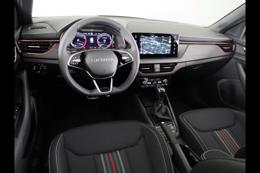 Škoda Kamiq Monte Carlo 1.0 TSI 115pk DSG-7 | 18 inch | Blind Spot | Navigatie | Adaptive Cruise | Panoramadak | Stoelverwarming |