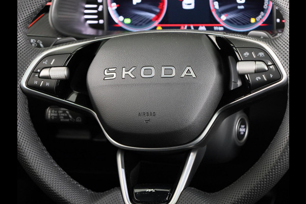 Škoda Kamiq Monte Carlo 1.0 TSI 115pk DSG-7 | 18 inch | Blind Spot | Navigatie | Adaptive Cruise | Panoramadak | Stoelverwarming |