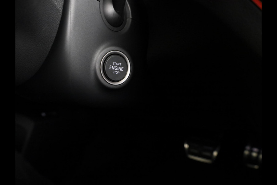 Škoda Kamiq Monte Carlo 1.0 TSI 115pk DSG-7 | 18 inch | Blind Spot | Navigatie | Adaptive Cruise | Panoramadak | Stoelverwarming |