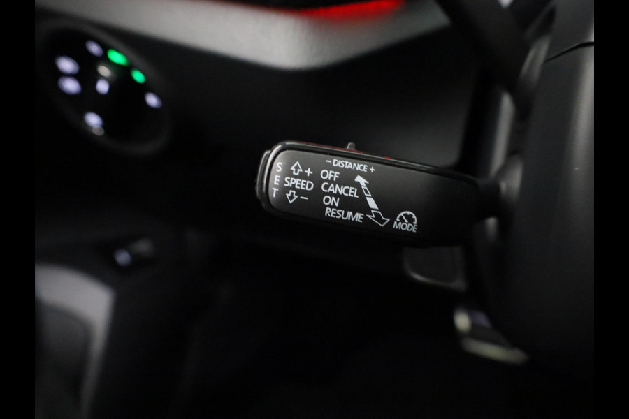 Škoda Kamiq Monte Carlo 1.0 TSI 115pk DSG-7 | 18 inch | Blind Spot | Navigatie | Adaptive Cruise | Panoramadak | Stoelverwarming |