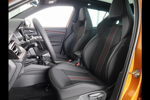 Škoda Kamiq Monte Carlo 1.0 TSI 115pk DSG-7 | 18 inch | Blind Spot | Navigatie | Adaptive Cruise | Panoramadak | Stoelverwarming |