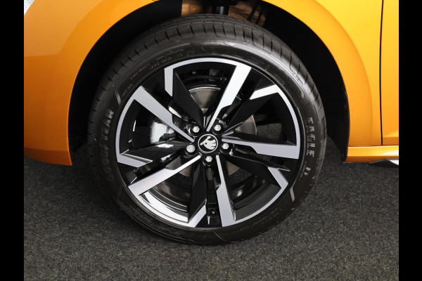 Škoda Kamiq Monte Carlo 1.0 TSI 115pk DSG-7 | 18 inch | Blind Spot | Navigatie | Adaptive Cruise | Panoramadak | Stoelverwarming |