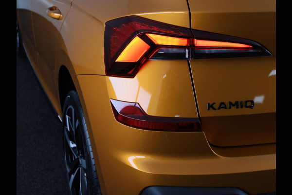 Škoda Kamiq Monte Carlo 1.0 TSI 115pk DSG-7 | 18 inch | Blind Spot | Navigatie | Adaptive Cruise | Panoramadak | Stoelverwarming |