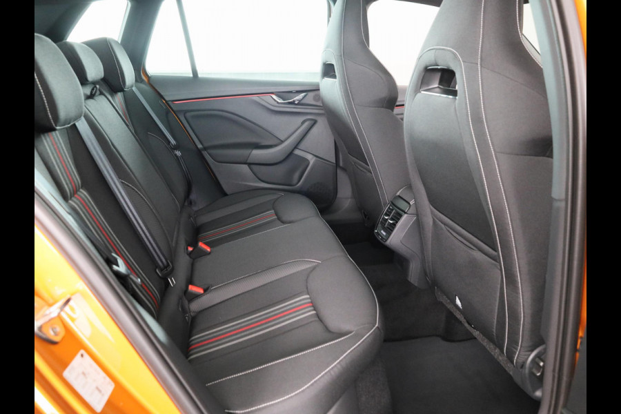 Škoda Kamiq Monte Carlo 1.0 TSI 115pk DSG-7 | 18 inch | Blind Spot | Navigatie | Adaptive Cruise | Panoramadak | Stoelverwarming |