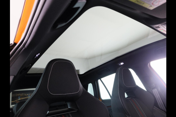 Škoda Kamiq Monte Carlo 1.0 TSI 115pk DSG-7 | 18 inch | Blind Spot | Navigatie | Adaptive Cruise | Panoramadak | Stoelverwarming |