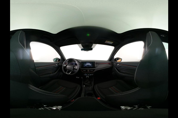 Škoda Kamiq Monte Carlo 1.0 TSI 115pk DSG-7 | 18 inch | Blind Spot | Navigatie | Adaptive Cruise | Panoramadak | Stoelverwarming |