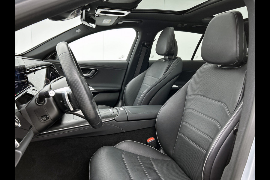 Mercedes-Benz E-Klasse Estate 300 e AMG Plug-In Hybride AMG Line | Panorama Schuif-Kanteldak | Trekhaak | Memory Voor Stoelen | Burmester® | Alarm | Lederen Bekleding. Inclusief 24 maanden MB Certified garantie voor Europa.
