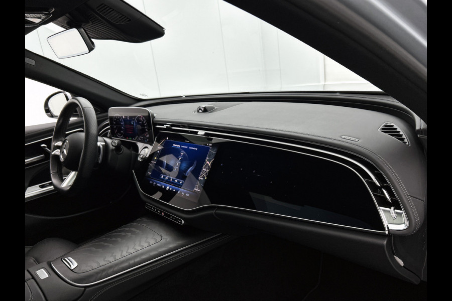 Mercedes-Benz E-Klasse Estate 300 e AMG Plug-In Hybride AMG Line | Panorama Schuif-Kanteldak | Trekhaak | Memory Voor Stoelen | Burmester® | Alarm | Lederen Bekleding. Inclusief 24 maanden MB Certified garantie voor Europa.