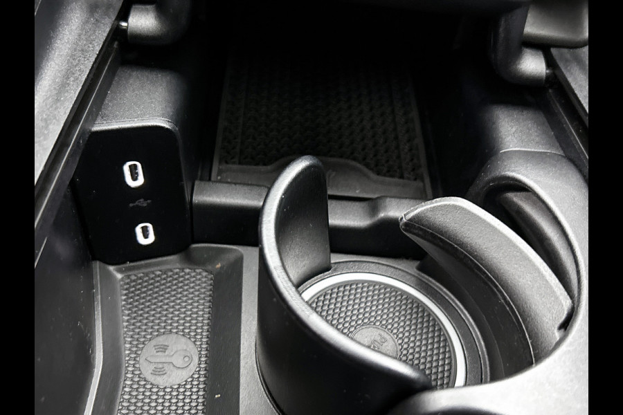 Mercedes-Benz E-Klasse Estate 300 e AMG Plug-In Hybride AMG Line | Panorama Schuif-Kanteldak | Trekhaak | Memory Voor Stoelen | Burmester® | Alarm | Lederen Bekleding. Inclusief 24 maanden MB Certified garantie voor Europa.