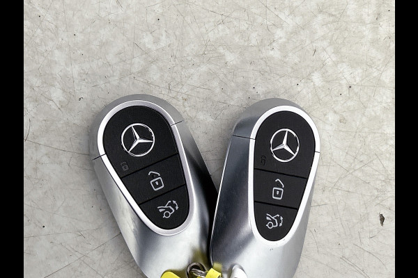 Mercedes-Benz E-Klasse Estate 300 e AMG Plug-In Hybride AMG Line | Panorama Schuif-Kanteldak | Trekhaak | Memory Voor Stoelen | Burmester® | Alarm | Lederen Bekleding. Inclusief 24 maanden MB Certified garantie voor Europa.