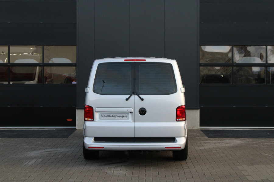 Volkswagen Transporter 2.0 TDI L2H1 28 Bulli 150pk - 20 Inch - Camera - Trekhaak - Leder - ACC - LED - Rijklaar