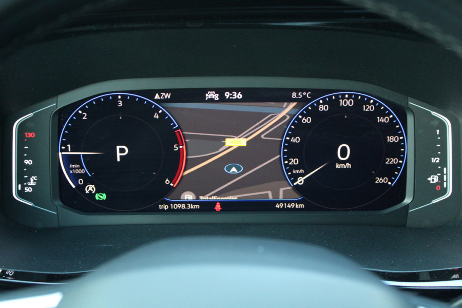 Volkswagen Transporter 2.0 TDI L2H1 28 Bulli 150pk - 20 Inch - Camera - Trekhaak - Leder - ACC - LED - Rijklaar