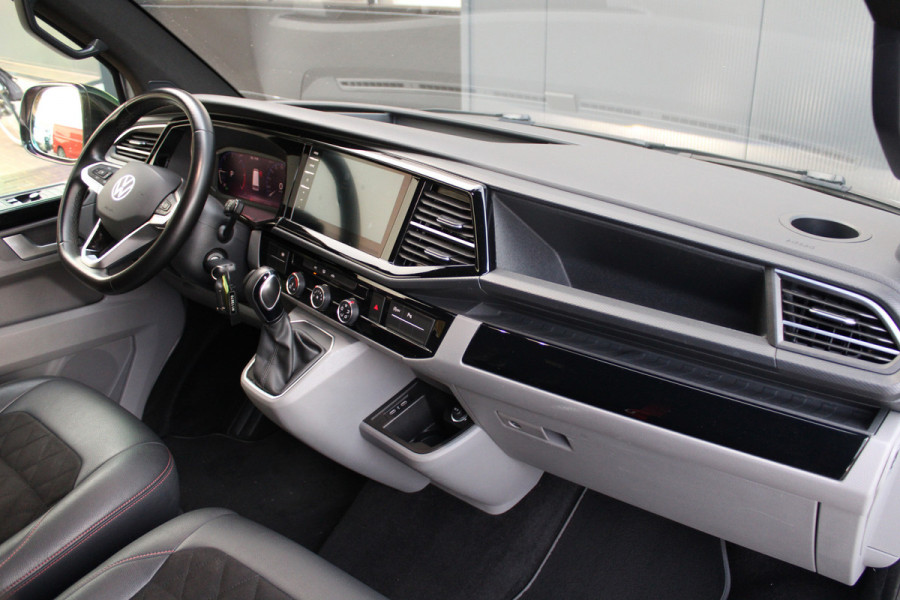 Volkswagen Transporter 2.0 TDI L2H1 28 Bulli 150pk - 20 Inch - Camera - Trekhaak - Leder - ACC - LED - Rijklaar