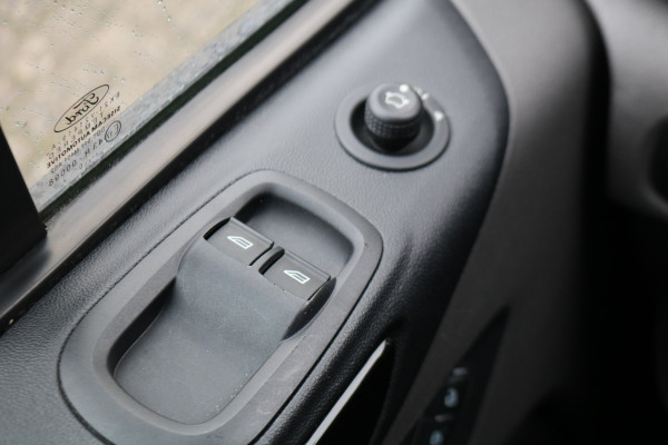 Ford Transit Custom 2.0 TDCI L1 H1 Sport DC Automaat