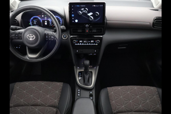 Toyota Yaris Cross 1.5 Hybrid 130 Executive | Stuur- & Stoelverwarming | Dodehoek detectie | Parkeersensoren | Navigatie