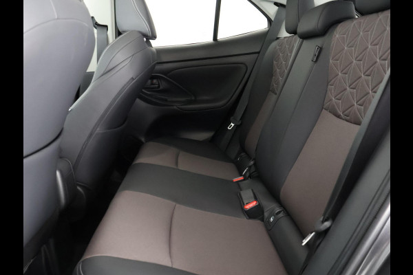 Toyota Yaris Cross 1.5 Hybrid 130 Executive | Stuur- & Stoelverwarming | Dodehoek detectie | Parkeersensoren | Navigatie