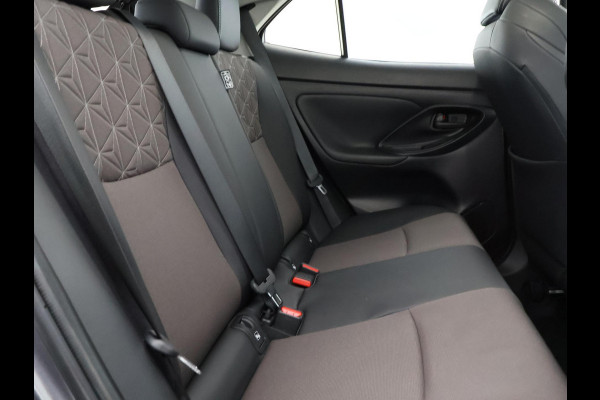 Toyota Yaris Cross 1.5 Hybrid 130 Executive | Stuur- & Stoelverwarming | Dodehoek detectie | Parkeersensoren | Navigatie