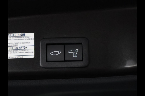 Toyota Yaris Cross 1.5 Hybrid 130 Executive | Stuur- & Stoelverwarming | Dodehoek detectie | Parkeersensoren | Navigatie