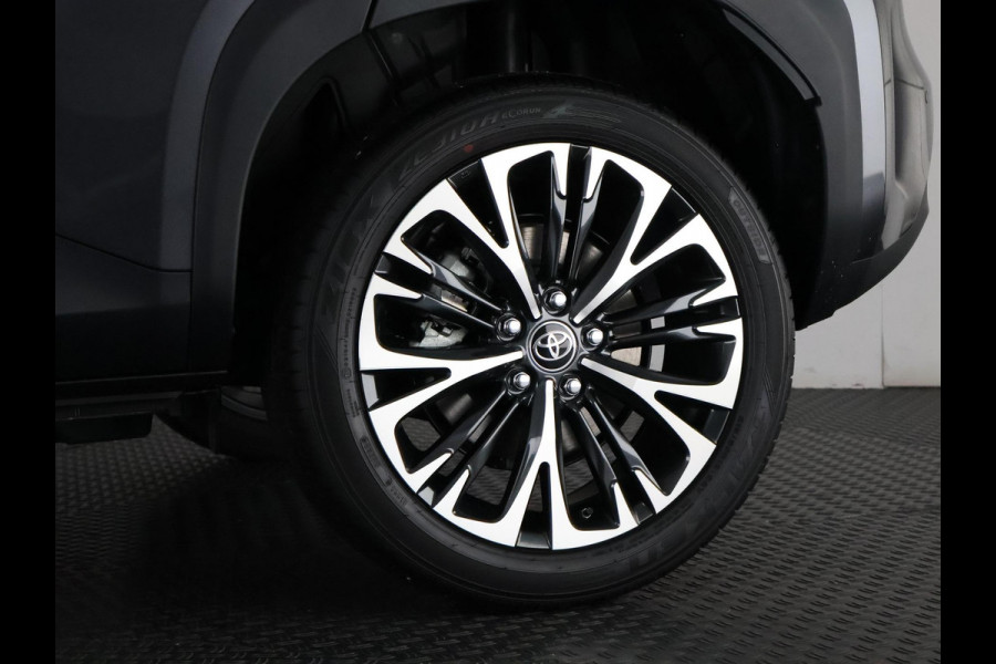 Toyota Yaris Cross 1.5 Hybrid 130 Executive | Stuur- & Stoelverwarming | Dodehoek detectie | Parkeersensoren | Navigatie