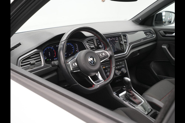 Volkswagen T-Roc 1.5 TSI 150pk DSG Sport Business R Panorama Camera Acc Side/Laneassist Carplay Beats