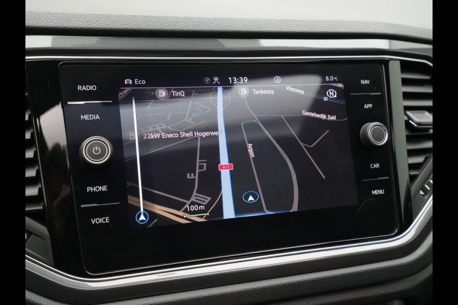 Volkswagen T-Roc 1.5 TSI 150pk DSG Sport Business R Panorama Camera Acc Side/Laneassist Carplay Beats