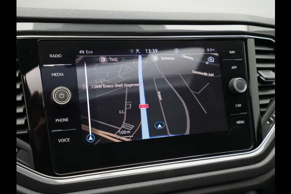 Volkswagen T-Roc 1.5 TSI 150pk DSG Sport Business R Panorama Camera Acc Side/Laneassist Carplay Beats