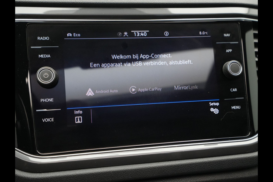 Volkswagen T-Roc 1.5 TSI 150pk DSG Sport Business R Panorama Camera Acc Side/Laneassist Carplay Beats