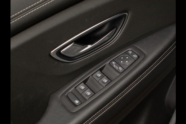 Renault Scénic 1.2 TCe Bose Sport (CARPLAY,NAVI,LED,SPORTSTOELEN,CAMERA,LEDER,TREKHAAK,PDC,CRUISE,CLIMATE,NETTESTAAT)