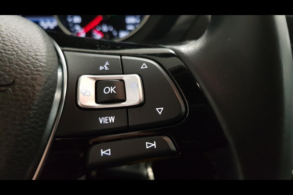 Volkswagen Tiguan Allspace 1.5 TSI DSG Comfortline 7p. | Climate Control | Camera | Parkeer sensoren | Trekhaak | Electrisch bedienbare achterklep | Stoelverwarming