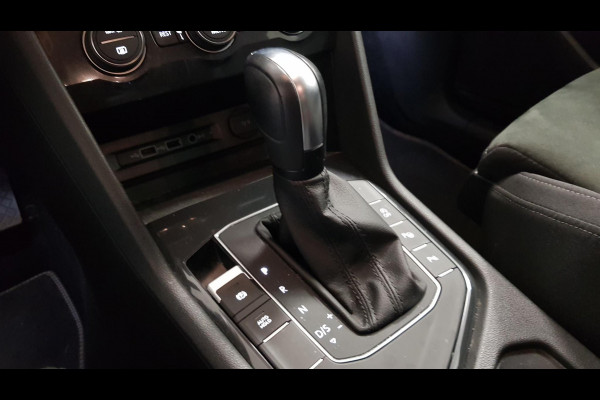 Volkswagen Tiguan Allspace 1.5 TSI DSG Comfortline 7p. | Climate Control | Camera | Parkeer sensoren | Trekhaak | Electrisch bedienbare achterklep | Stoelverwarming