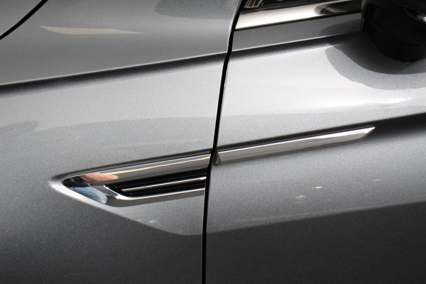 Volkswagen Tiguan Allspace 1.5 TSI DSG Comfortline 7p. | Climate Control | Camera | Parkeer sensoren | Trekhaak | Electrisch bedienbare achterklep | Stoelverwarming