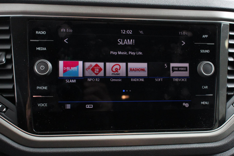 Volkswagen T-Roc 1.5 TSI DSG Style | Navigatie | Climate Control | Adatieve Cruise Control | Electrische achterklep | Stuurwielverwarming | Camera | Parkeer Sensoren