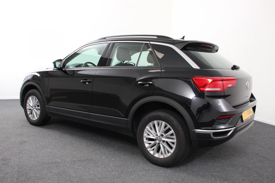 Volkswagen T-Roc 1.5 TSI DSG Style | Navigatie | Climate Control | Adatieve Cruise Control | Electrische achterklep | Stuurwielverwarming | Camera | Parkeer Sensoren