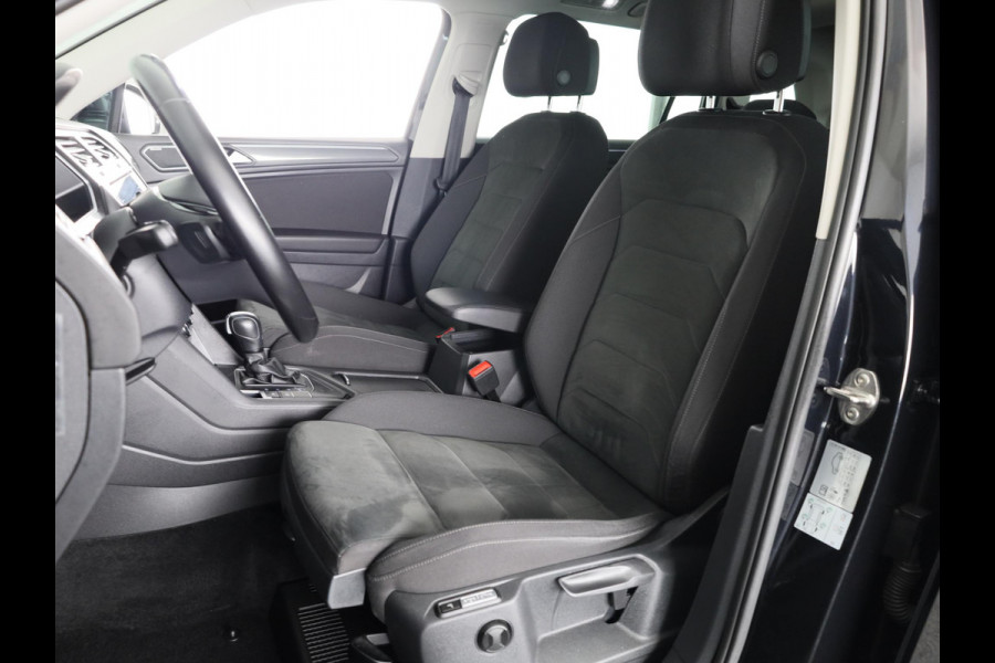 Volkswagen Tiguan Allspace 1.5 TSI Highline Business R 7p. | Automaat (DSG) | Panoramadak | 19 Inch | 360 Camera | Winterpakket | Trekhaak |