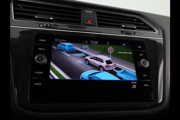 Volkswagen Tiguan Allspace 1.5 TSI Highline Business R 7p. | Automaat (DSG) | Panoramadak | 19 Inch | 360 Camera | Winterpakket | Trekhaak |