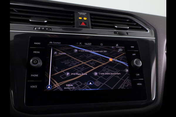 Volkswagen Tiguan Allspace 1.5 TSI Highline Business R 7p. | Automaat (DSG) | Panoramadak | 19 Inch | 360 Camera | Winterpakket | Trekhaak |