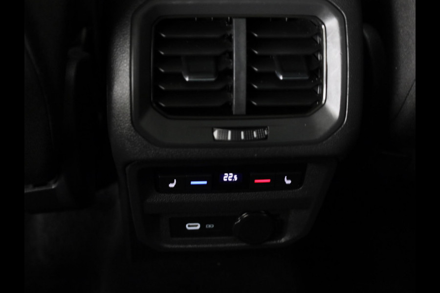 Volkswagen Tiguan Allspace 1.5 TSI Highline Business R 7p. | Automaat (DSG) | Panoramadak | 19 Inch | 360 Camera | Winterpakket | Trekhaak |